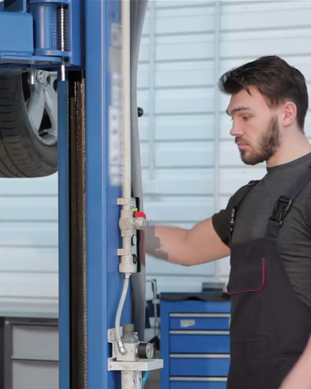 Automotive Lift Specialist